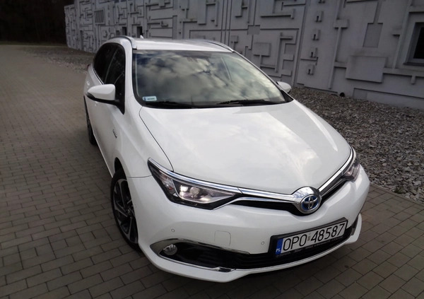 Toyota Auris cena 55900 przebieg: 212000, rok produkcji 2015 z Częstochowa małe 667